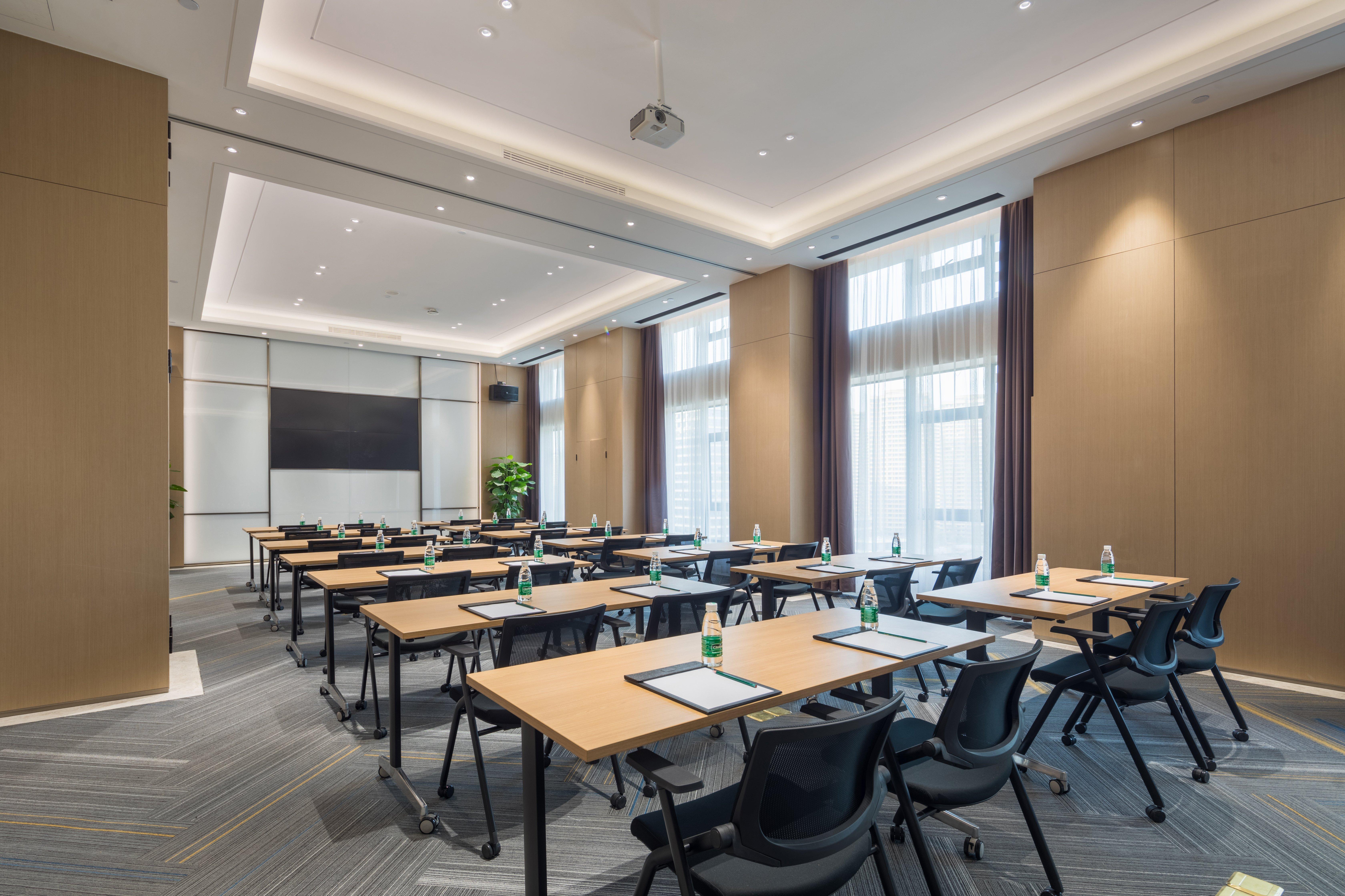 Holiday Inn Express Nanchang West Station By Ihg Экстерьер фото
